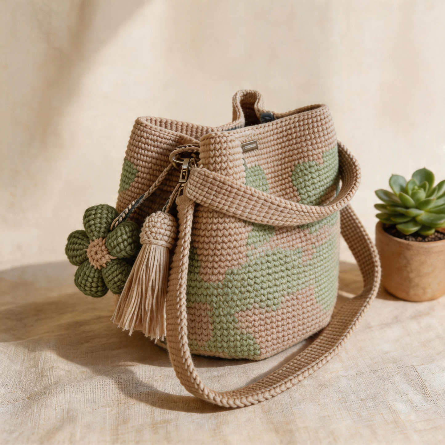 Borsa tote all'uncinetto con fiori, realizzata a mano 🌼✨