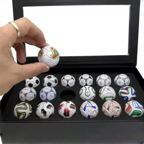 🏆 Collezione di mini palloni da calcio artigianali (1970–2026) – Saldi per i Mondiali 2026 🔥 Sconti fino al 50%!