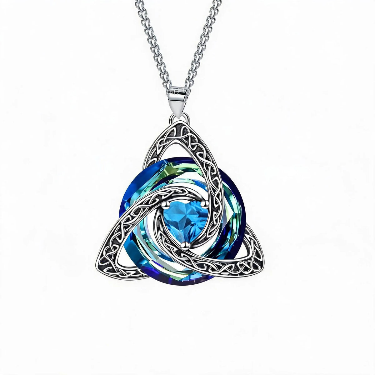 Collana con nodo della Trinità celtico e pietra portafortuna ✨